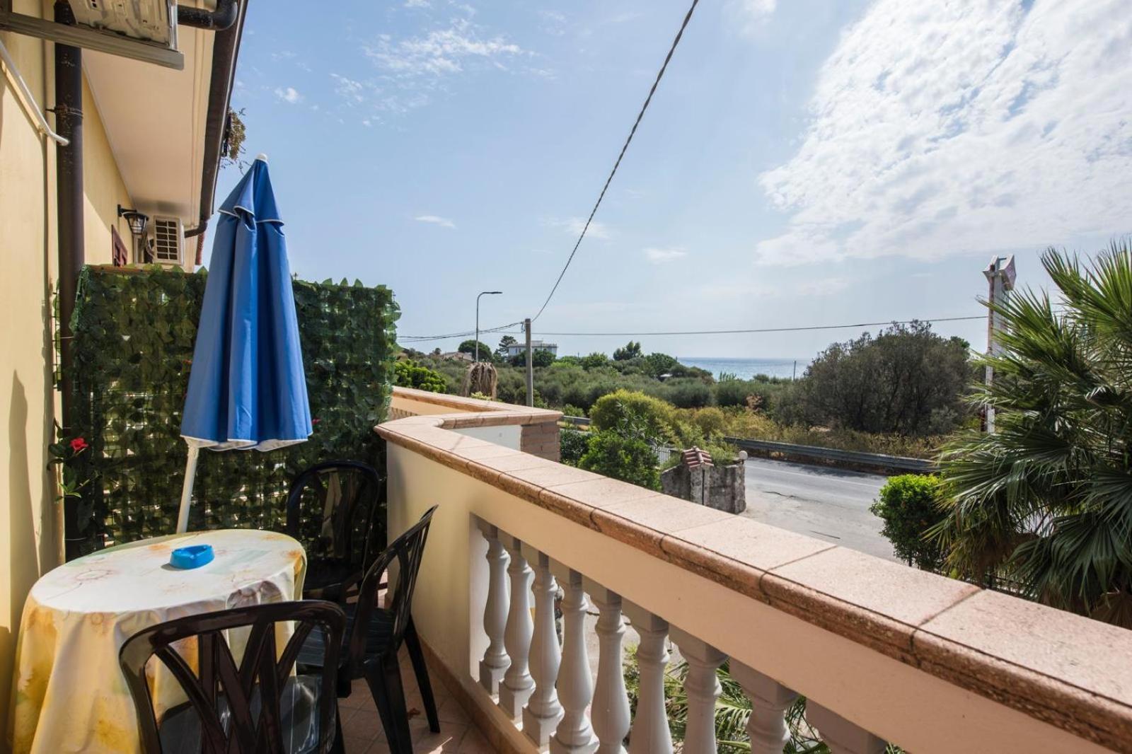 B&B Casa Cosmano Brancaleone Marina Exteriér fotografie